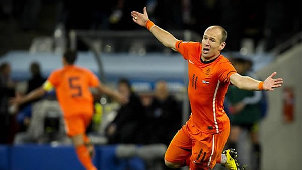 네덜란드 축구대표 출신 로벤 현역 은퇴 선언