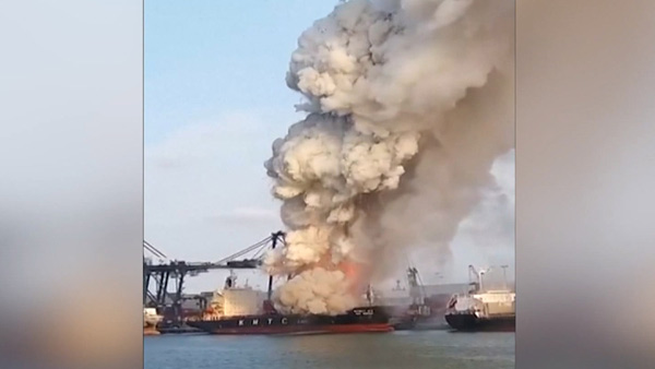 태국 항구 정박중인 한국 해운사 소속 선박에서 컨테이너 폭발