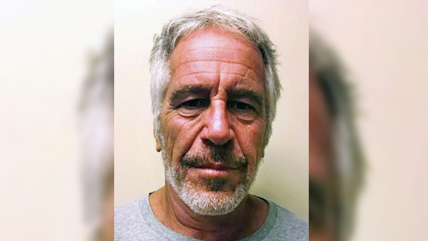 "억만장자 성범죄 엡스타인 교도소서 스스로 목숨 끊어"