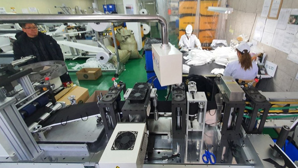 의료진 수술용마스크 필터 공급…제3차 출고조정명령