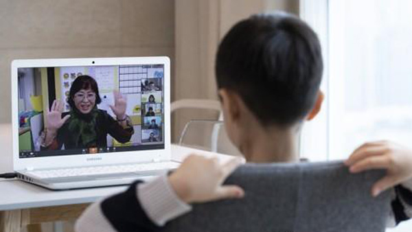 EBS 데이터 무료화 한 달 연장…"온라인 수업 부담 없어야"