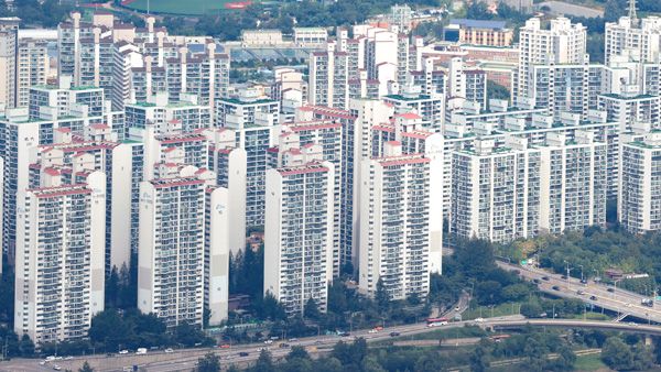 서울 아파트 전셋값 62주 연속 올라…상승폭은 4주째 둔화