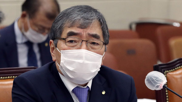 윤석헌 "은행 채용비리 송구…입사자 채용취소법 논의"