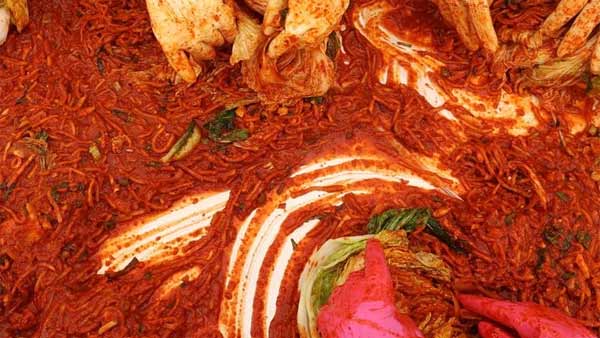 "김장비용 전통시장 33만원·대형마트 40만원…고춧가루 가격 45% 상승"