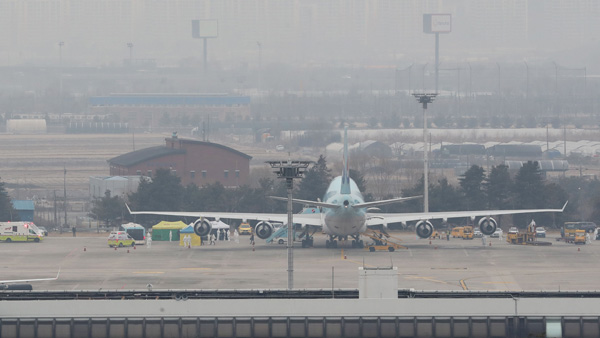 한국인의 중국 국적 배우자, 자녀도 전세기 탑승 허용…수요조사 착수