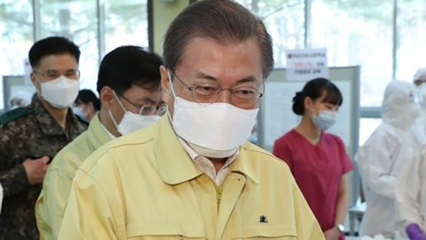 문 대통령, 국군사관학교·간호사관학교 방문 "軍이 큰 역할"