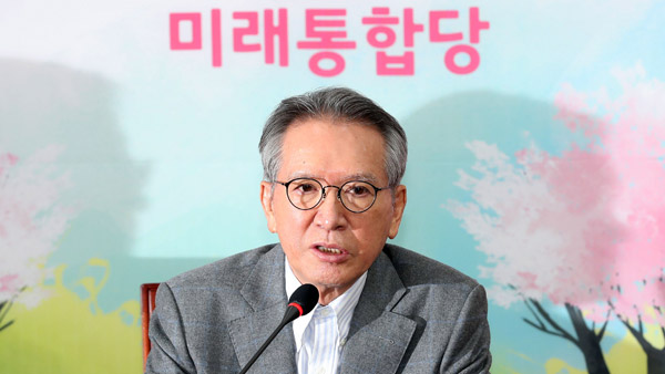 김형오 공관위원장, 전격 사퇴 "김미균 공천 책임지겠다"