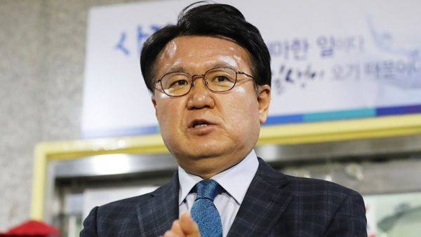 '겸직 논란' 벗어난 황운하, "검찰권 남용 견제할 것" 