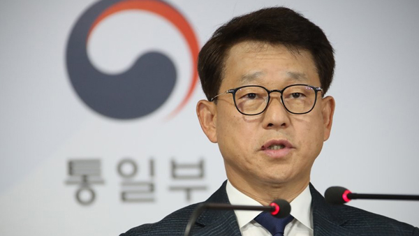 靑 "대북 전단은 백해무익…안보 위해 행위에 단호히 대응"