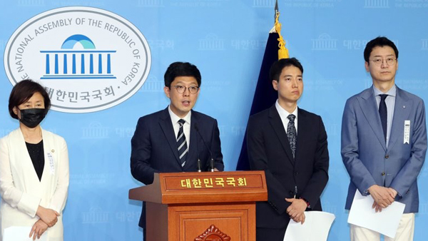 통합당, '국회의원 4연임 금지案' 정강정책에 다시 넣기로