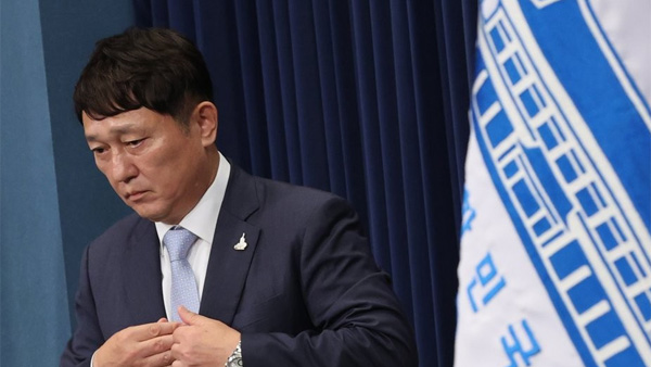 靑 "문 대통령-김종인 대화, 형식·내용 협의 착수했으면 한다"