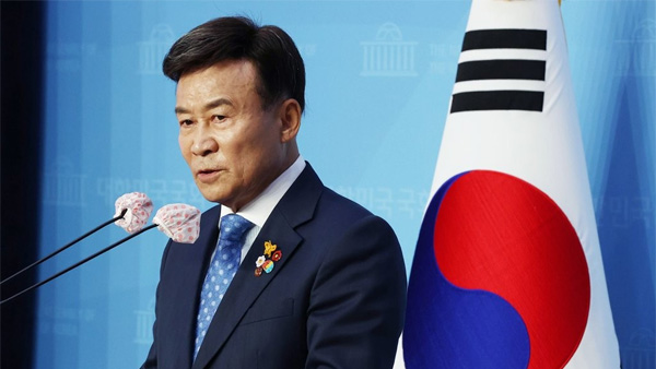 김원웅 "안익태, 친일·친나치 행위…애국가 바꿔야"