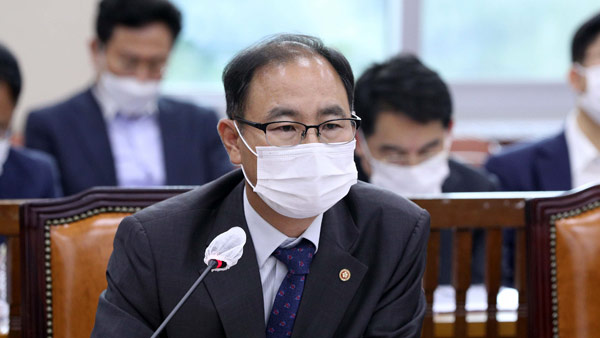 중앙선관위 사무총장 "재난지원금이 총선에 영향 미쳐"