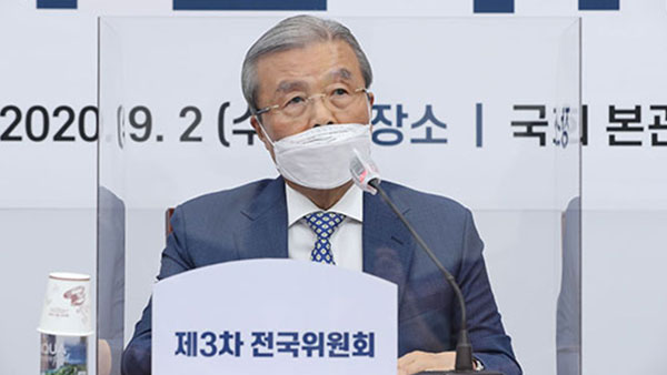 [국회M부스] 다시 '페북하는 김종인'… 40년 메시지 정치 주목