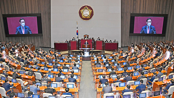 [국회M부스] 김태년 원내대표, 통일부장관에게 '미안하다' 한 사연?