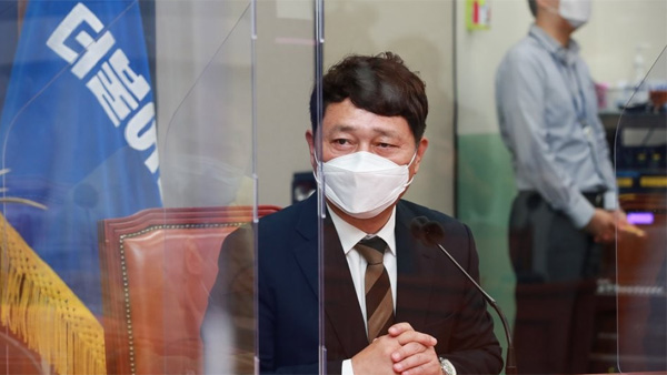 청와대, '추미애 아들 의혹'에 "검찰 수사가 해답"