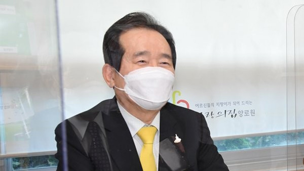 정 총리 "어르신들이 행복해야 대한민국 미래가 건강"