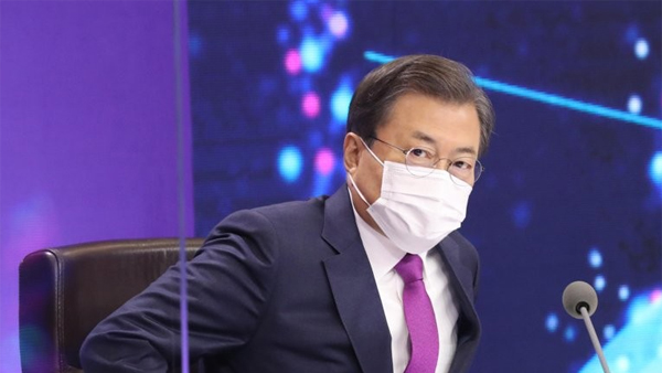 문 대통령, 세계 최대 FTA 'RCEP' 최종 서명…"자유무역의 중요성 세계에 알려"