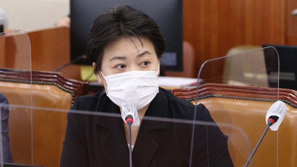 윤희숙 발언 두고 여야 비판 이어져…"전태일 정신 모독"