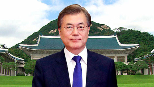 靑, 문 대통령 국정지지율 최저에 "심기일전할 것"