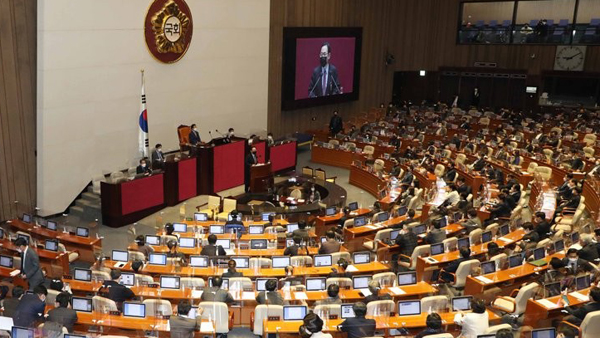 '대북전단금지법' 본회의 통과…필리버스터 정국 종료