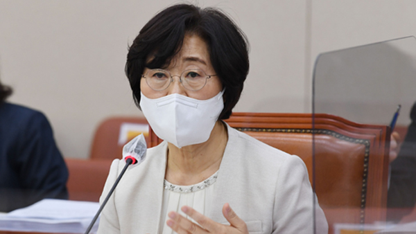 정영애 "변창흠 발언, 여성 편견…탁현민 저서는 성인식 왜곡"