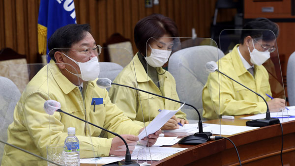민주당 "코로나 백신, 사실상 100% 확보"