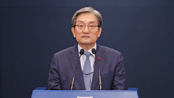 노영민 "문 대통령과 2년은 영광스러운 시간 보필못한 책임 커 죄송"