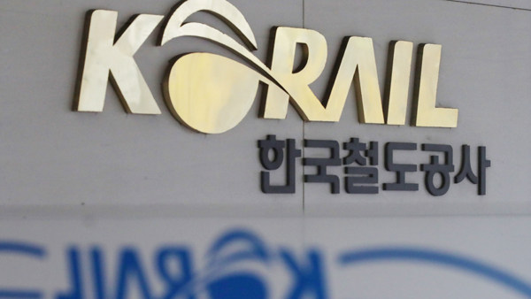 서울-대전행 KTX열차 너구리와 부딪쳐 1시간 지연