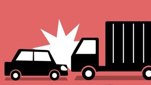 경기 성남 교차로에서 탱크로리와 승용차 추돌…1명 사망