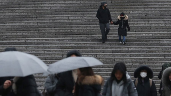 중부 새벽까지 눈…내일 아침 올겨울 들어 가장 추워