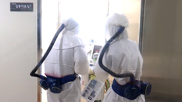 코로나19 확진환자 94명 추가 확인…모두 1만 156명