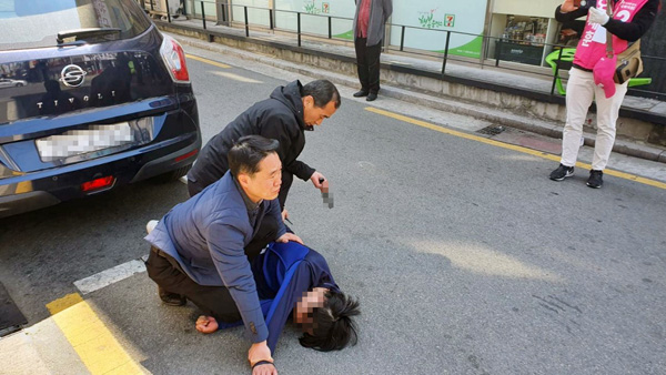 오세훈 스피드 바카라 사이트 흉기 들고 접근한 50대 체포