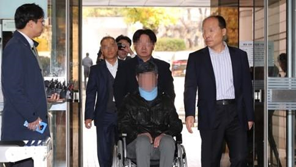 조국 모친 차남 재판서 "온라인바카라 때문에 집안 망했는데 둘째 탓하니 천불나"
