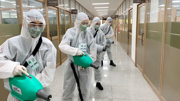 코로나 지역발생 75일 만에 '0명'