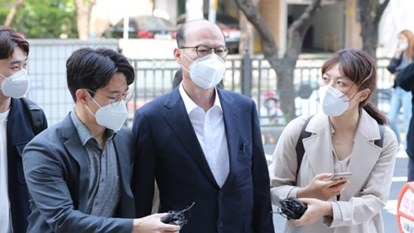 신라젠 전 임원 구속기소…자본시장법 위반·특가법상 배임 혐의