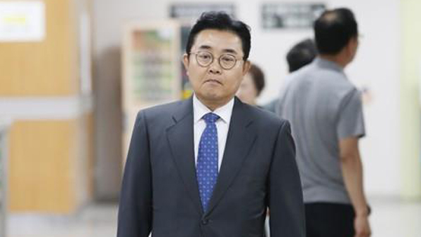 '뇌물 혐의' 전병헌 전 의원, 2심서 징역 8년 6개월 구형 