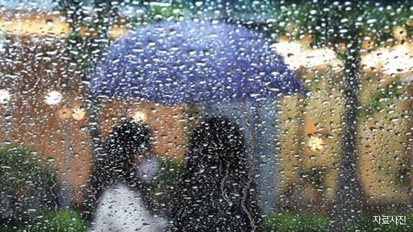 [날씨] 중부와 남부 내륙 소나기…미세먼지 전 권역 '보통' 