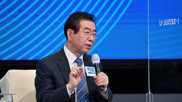 박원순 "고용보험이 더 정의로워"…이재명 '기본소득'에 반박