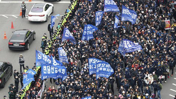 내일 서울 여의도 대규모 집회…"차량 통제 예정"