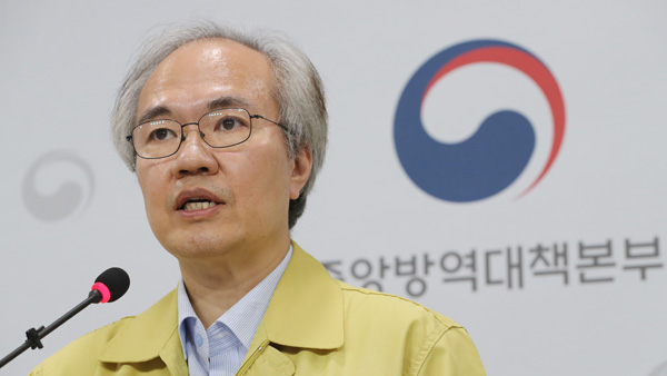 당국 "코로나19 전파속도 대구때보다 빠른 듯…상황 예의주시"