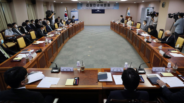 검찰인권위 "피의자 반복소환 지양…참고인 SNS조사 활성화"