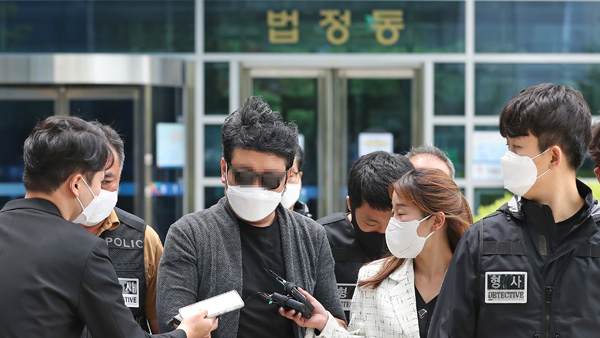 '경비원 갑질' 유족, 가해자 상대로 1억원 민사소송 승소