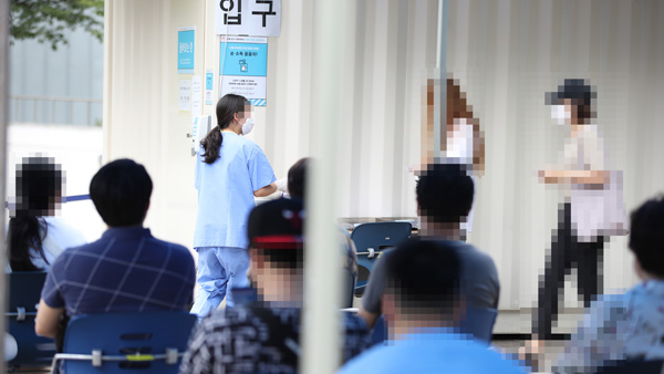 코로나19 어제 195명 신규확진…17일만에 200명 아래로