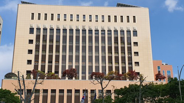 경찰 성폭행 고소한 탈북여성 추가피해…메이저 바카라사이트 대표 법정구속
