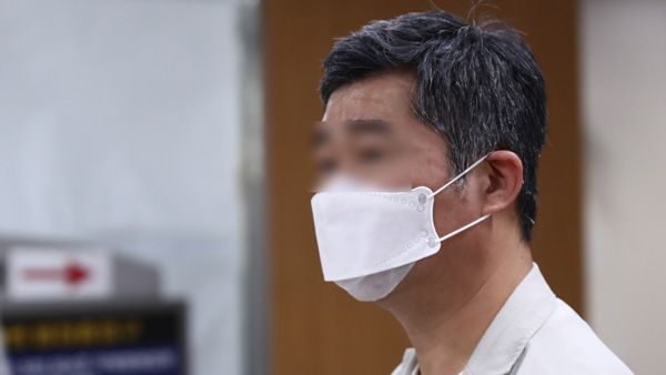 조국 동생, '채용비리' 혐의만 유죄…징역 1년 법정구속