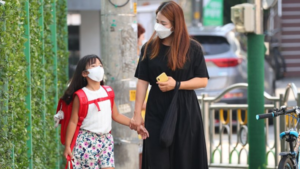 수도권 학생들, 내일부터 학교 간다…유치원.초중 1/3, 고 2/3 등교 제한