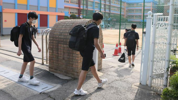 정부, 미취학 아동·초등생에 20만원·중학생에 15만원 지급