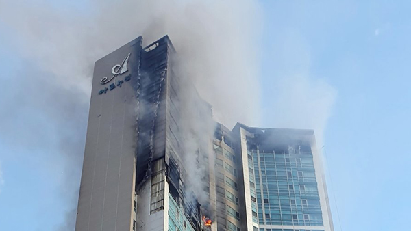 아르누보 주상복합 외장재는 알류미늄 복합패널