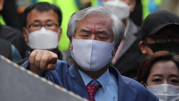 '재구속' 전광훈 오늘 선거법 위반·명예훼손 재판 출석